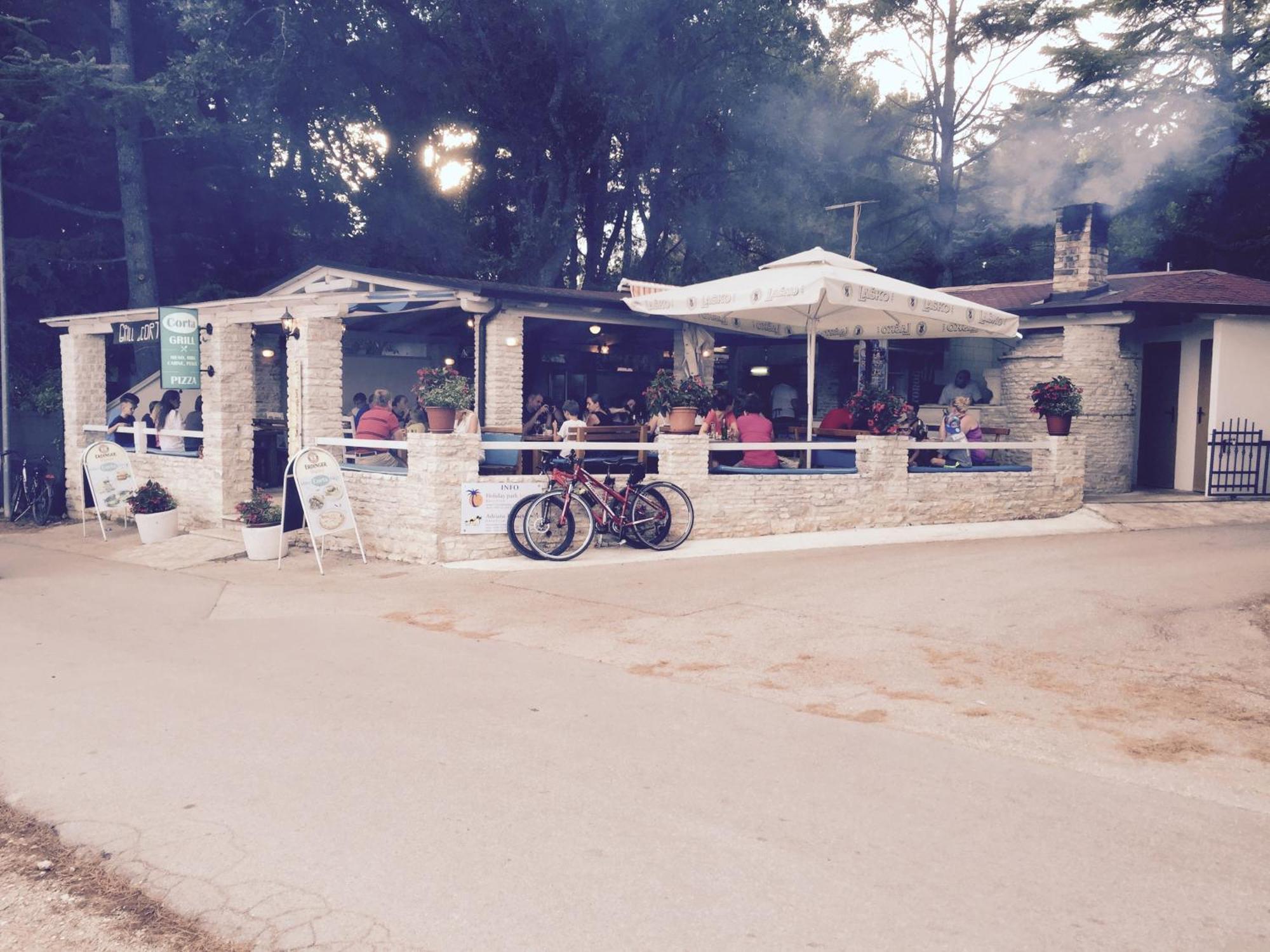 Holiday Park Mimoza Basanija Exterior photo